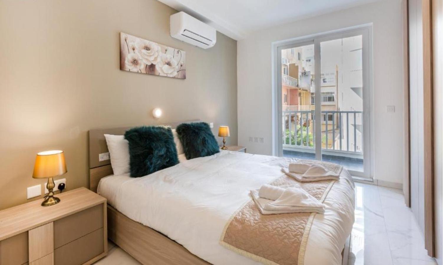 New And Modern Home In Bugibba, Great Location Σεντ Πόλς Μπέι Εξωτερικό φωτογραφία