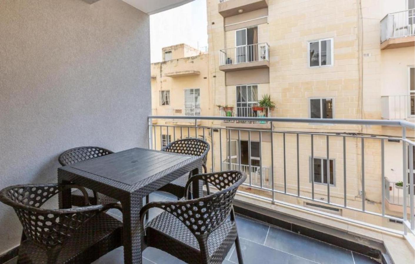 New And Modern Home In Bugibba, Great Location Σεντ Πόλς Μπέι Εξωτερικό φωτογραφία