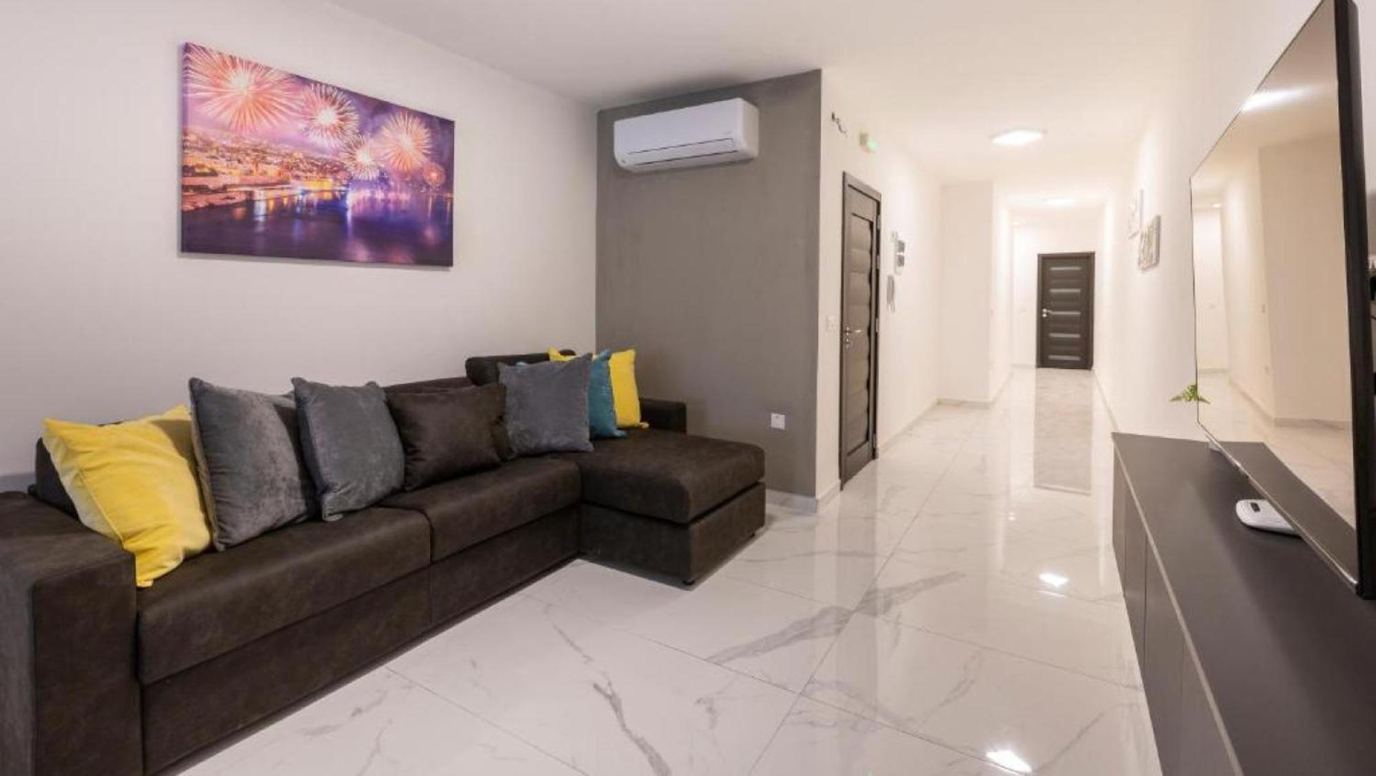 New And Modern Home In Bugibba, Great Location Σεντ Πόλς Μπέι Εξωτερικό φωτογραφία