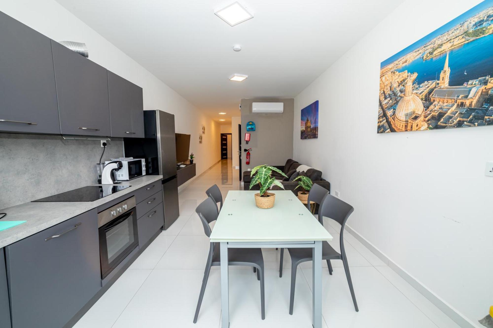 New And Modern Home In Bugibba, Great Location Σεντ Πόλς Μπέι Εξωτερικό φωτογραφία